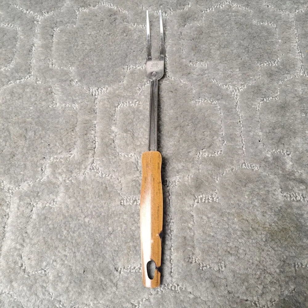 VINTAGE EKCO CARVING SERVING MEAT FORK STAINLESS STEEL USA FAUX WOOD HANDLE 12